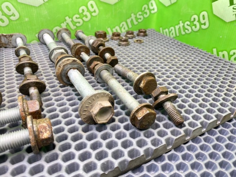 Болты подрамника, 2000 рублей, Калининград