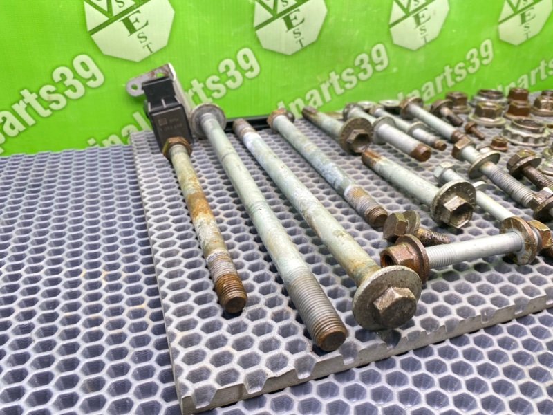 Болты подрамника, 2200 рублей, Калининград