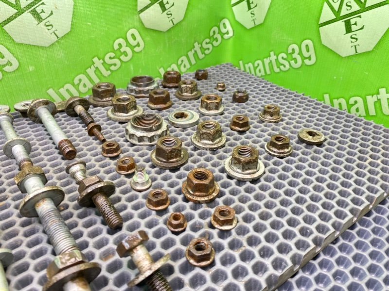 Болты подрамника, 2200 рублей, Калининград