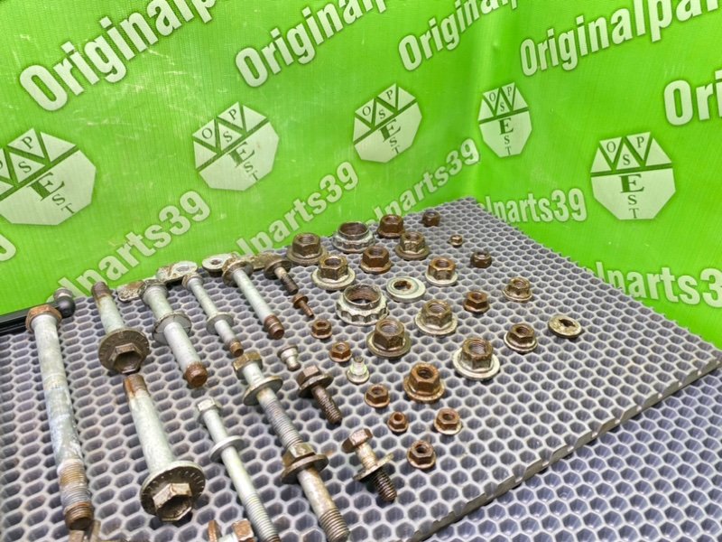 Болты подрамника, 2200 рублей, Калининград