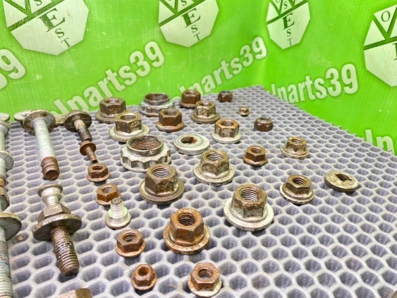 Болты подрамника, 2200 рублей, Калининград