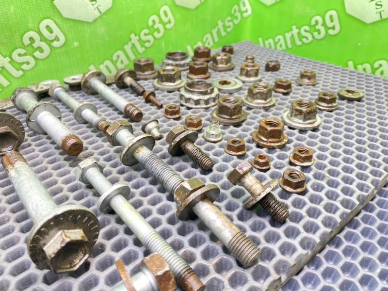 Болты подрамника, 2200 рублей, Калининград