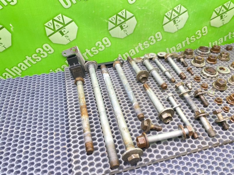 Болты подрамника, 2200 рублей, Калининград