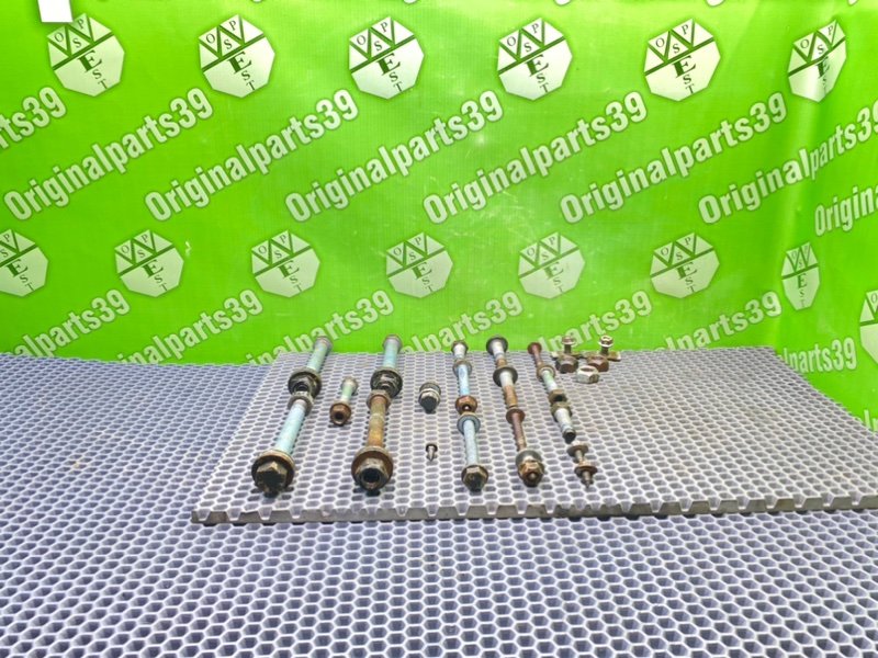 Болты подрамника, 1700 рублей, Калининград