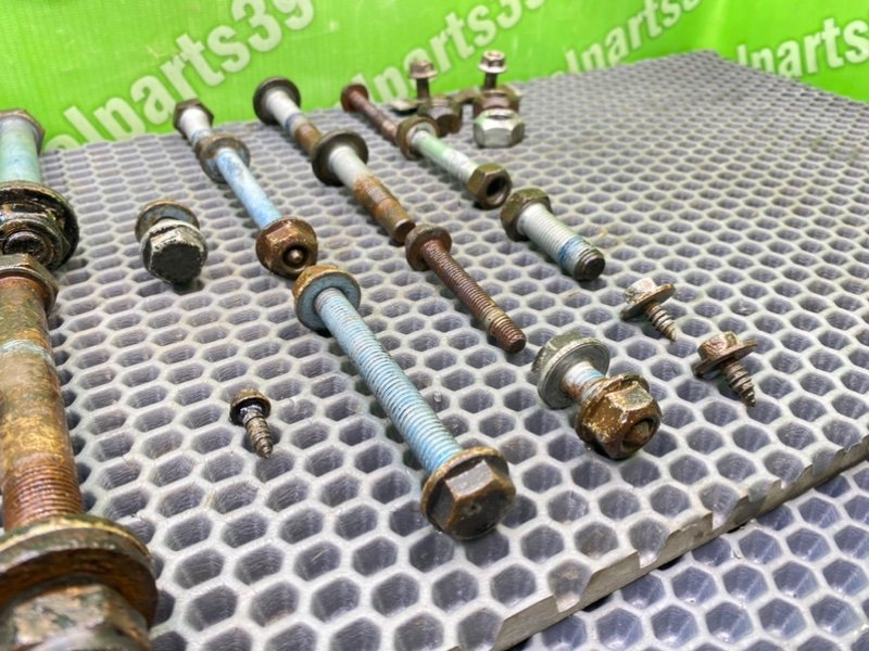 Болты подрамника, 1700 рублей, Калининград