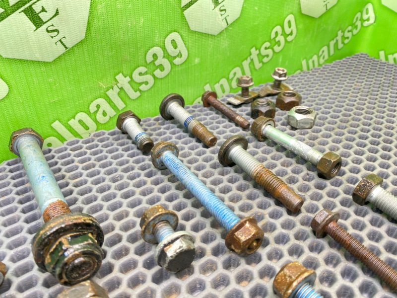 Болты подрамника, 1700 рублей, Калининград