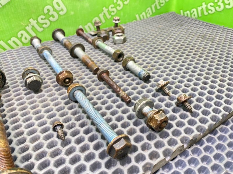 Болты подрамника, 1700 рублей, Калининград