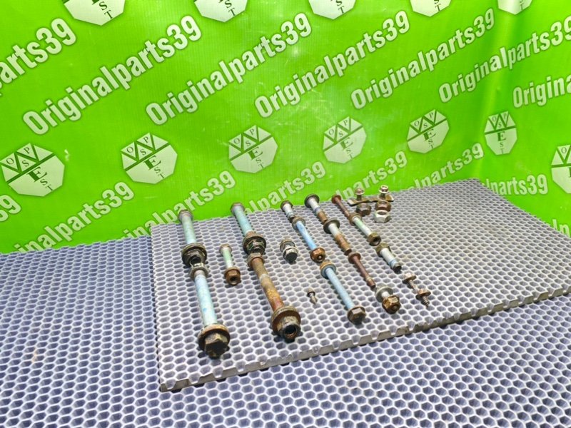 Болты подрамника, 1700 рублей, Калининград