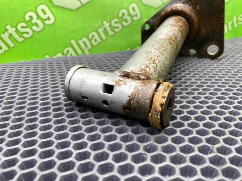 Кронштейн усилителя бампера, 3800 рублей, Калининград