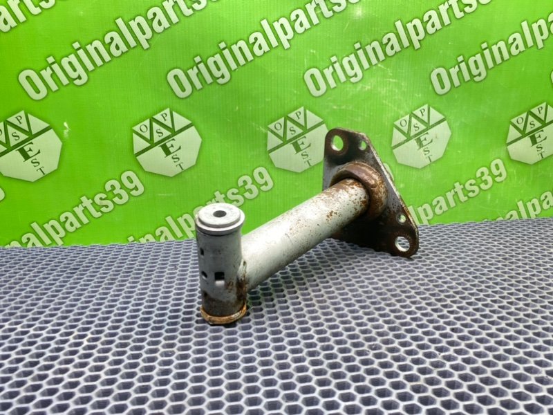 Кронштейн усилителя бампера, 3800 рублей, Калининград