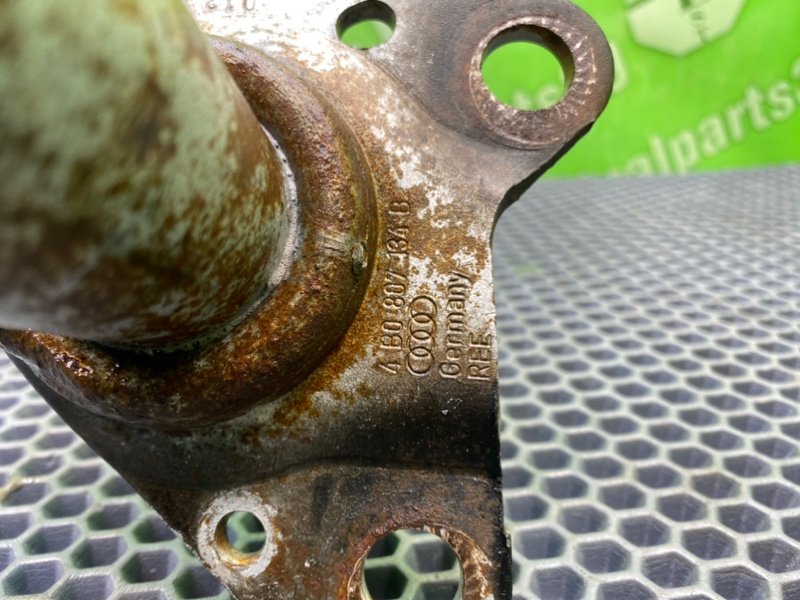 Кронштейн усилителя бампера, 3600 рублей, Калининград