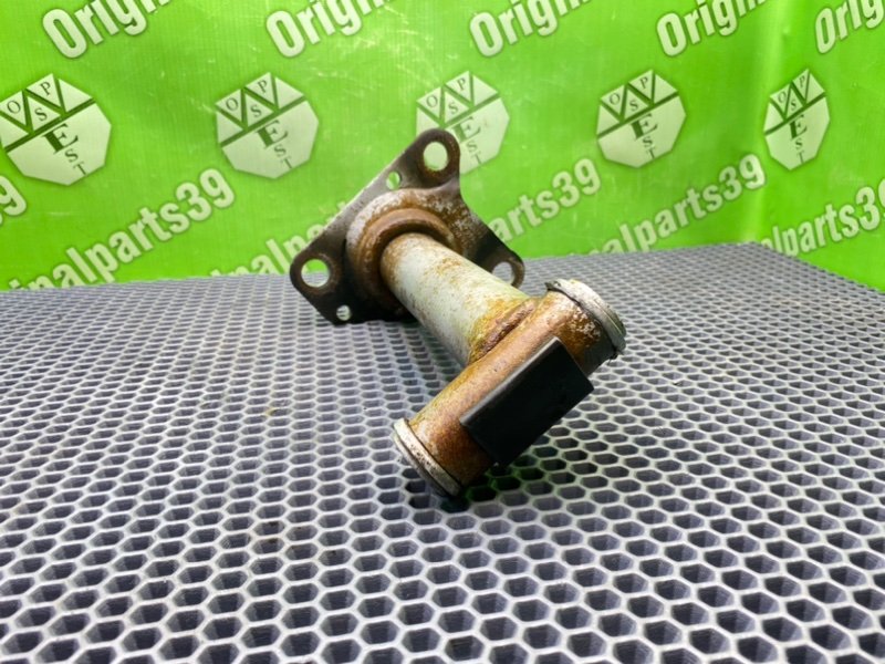 Кронштейн усилителя бампера, 3600 рублей, Калининград