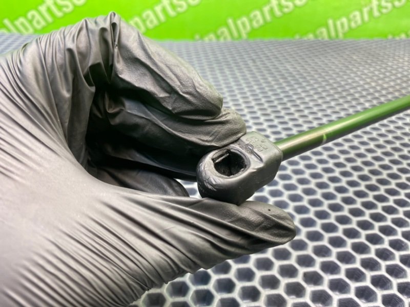 Амортизатор капота, 900 рублей, Калининград