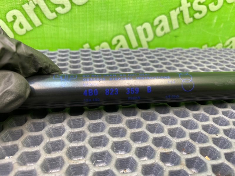 Амортизатор капота, 900 рублей, Калининград