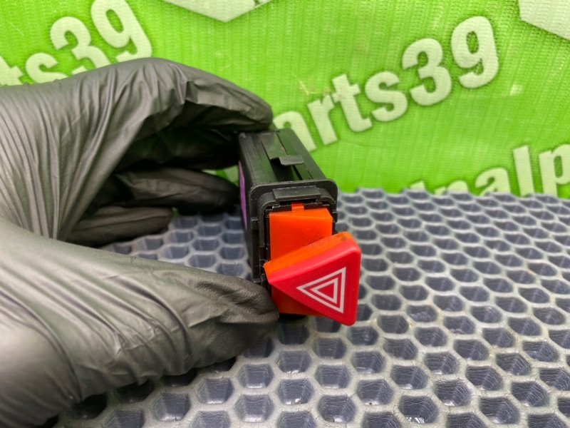 Кнопка аварийки, 2600 рублей, Калининград