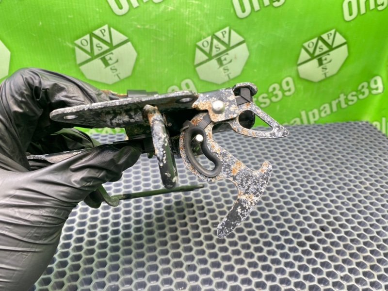 Замок капота, 1600 рублей, Калининград