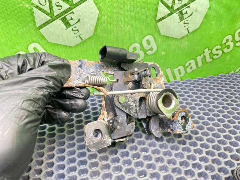 Замок капота, 1600 рублей, Калининград