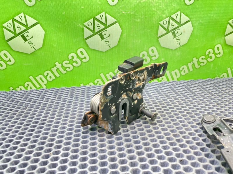 Замок капота, 1600 рублей, Калининград