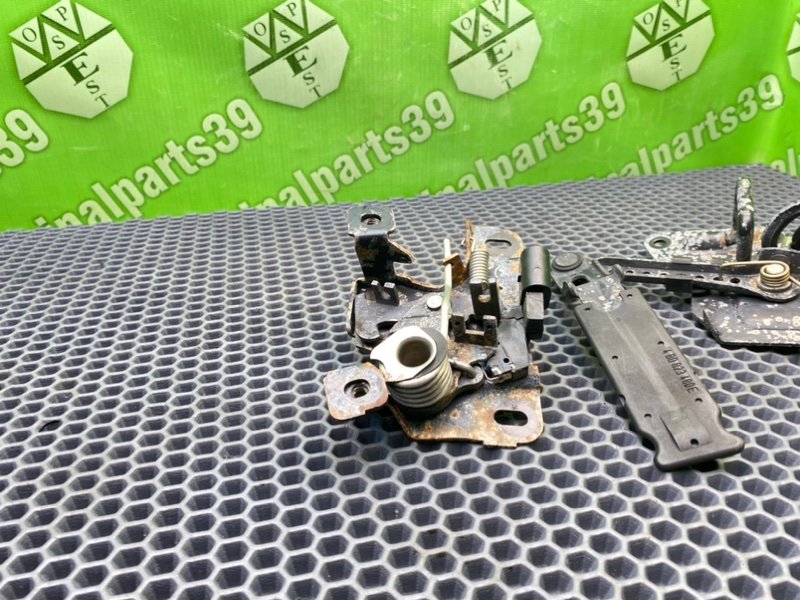 Замок капота, 1600 рублей, Калининград