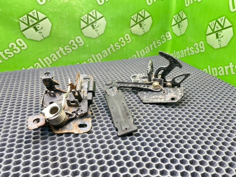 Замок капота, 1600 рублей, Калининград