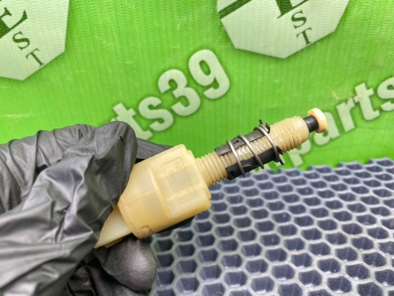 Концевик стоп-сигнала, 800 рублей, Калининград