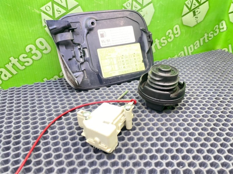 Лючок бензобака, 1400 рублей, Калининград