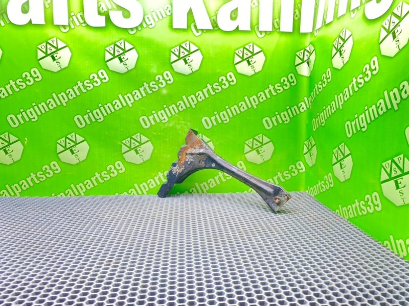 Кронштейн крыла, 1300 рублей, Калининград