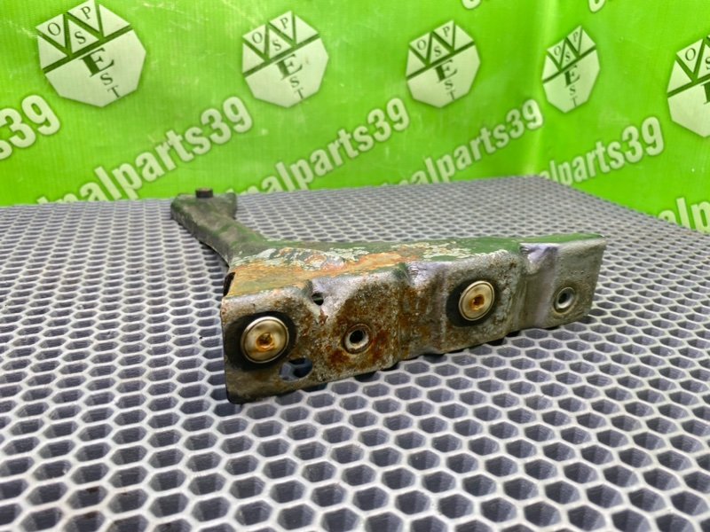 Кронштейн крыла, 1300 рублей, Калининград