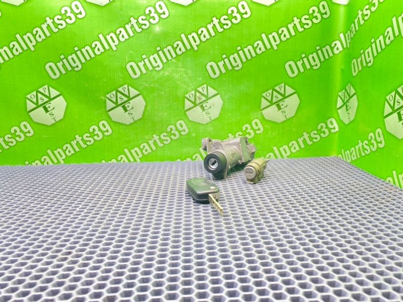 Комплект замков, 3990 рублей, Тверь