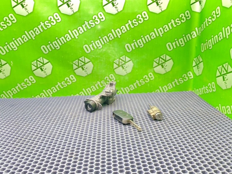 Комплект замков, 3990 рублей, Тверь