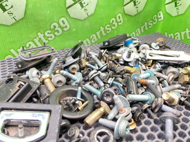 Болты салона, 2100 рублей, Калининград