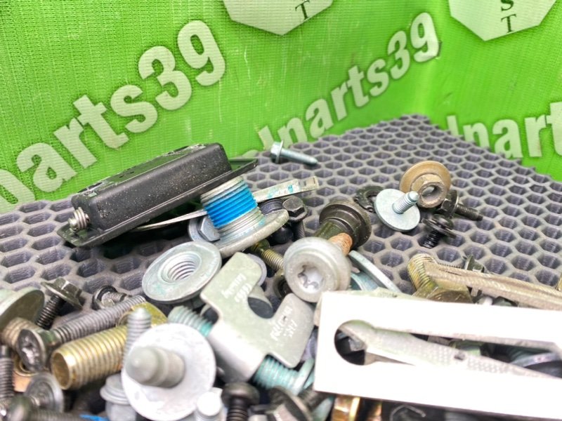 Болты салона, 2100 рублей, Калининград