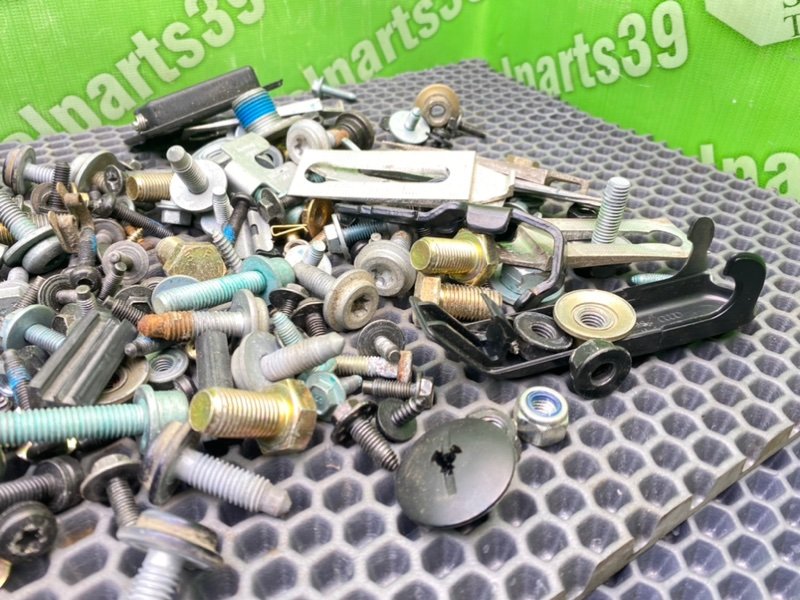 Болты салона, 2100 рублей, Калининград