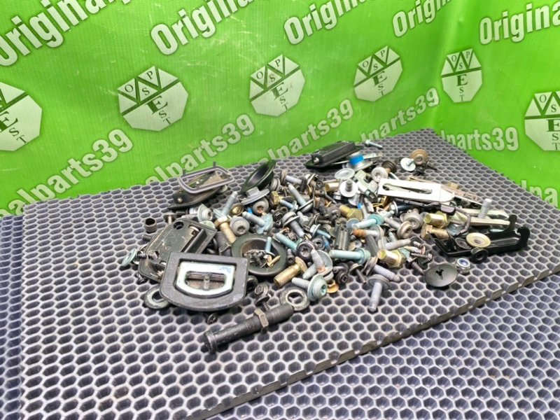 Болты салона, 2100 рублей, Калининград