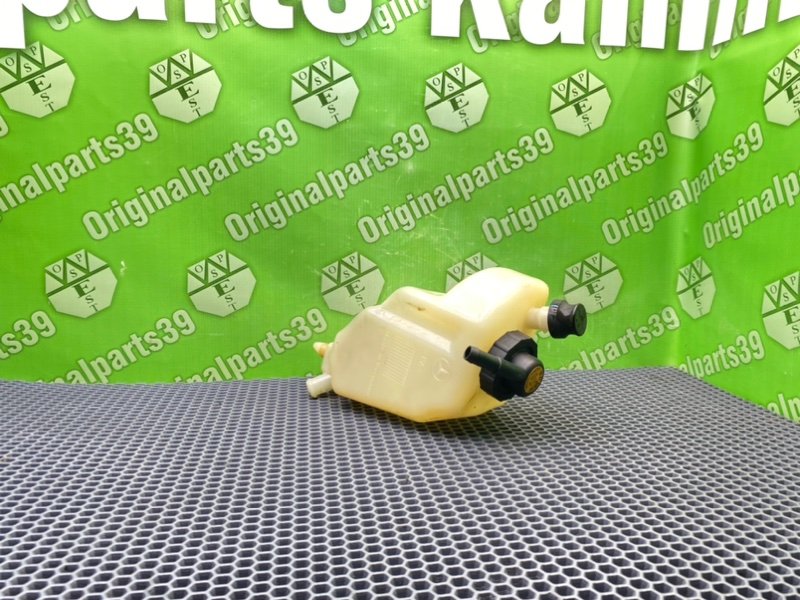 Бачок гидравлической подвески, 1000 рублей, Калининград