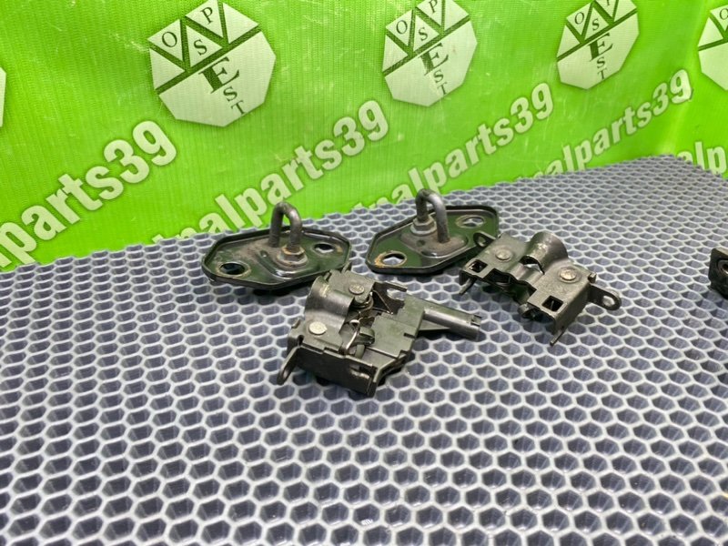 Язычок капота, 2100 рублей, Калининград