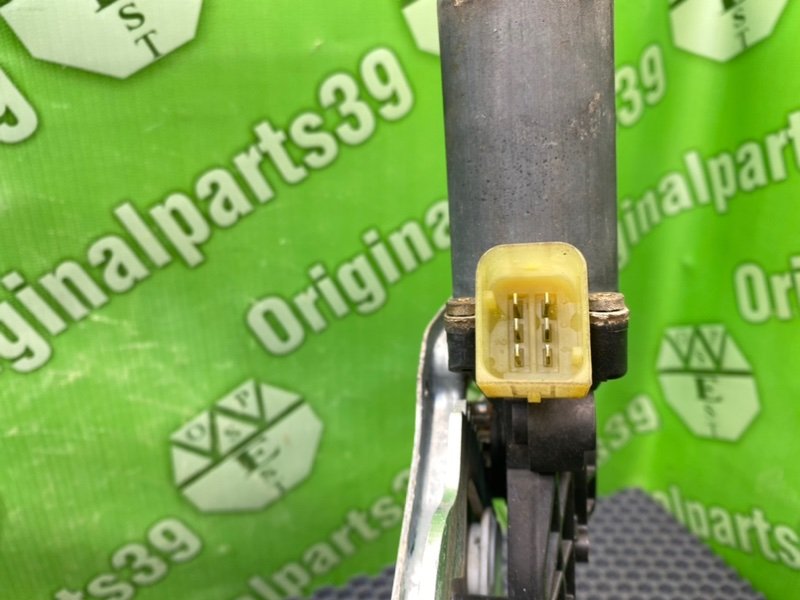 Стеклоподъемник, 2700 рублей, Калининград