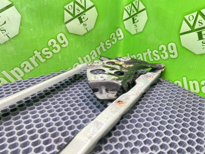 Петли капота, 1300 рублей, Калининград