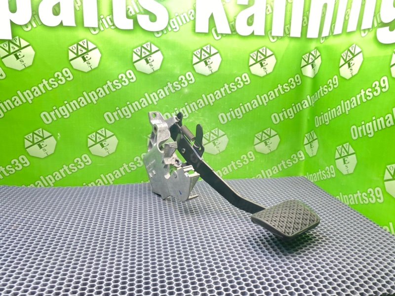 Педаль тормоза, 1300 рублей, Калининград