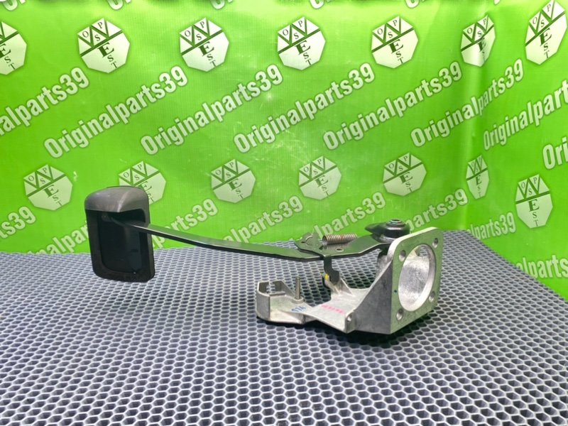 Педаль тормоза, 1300 рублей, Калининград