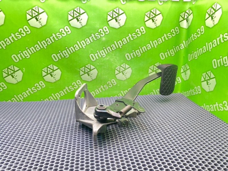 Педаль тормоза, 1300 рублей, Калининград