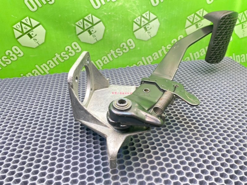 Педаль тормоза, 1300 рублей, Калининград