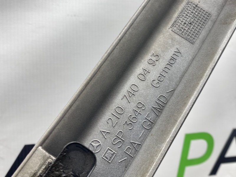 Молдинг багажника, 1000 рублей, Калининград