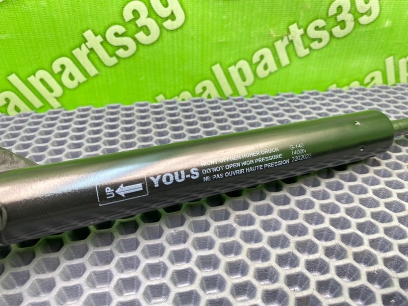 Амортизаторы багажника, 1300 рублей, Калининград