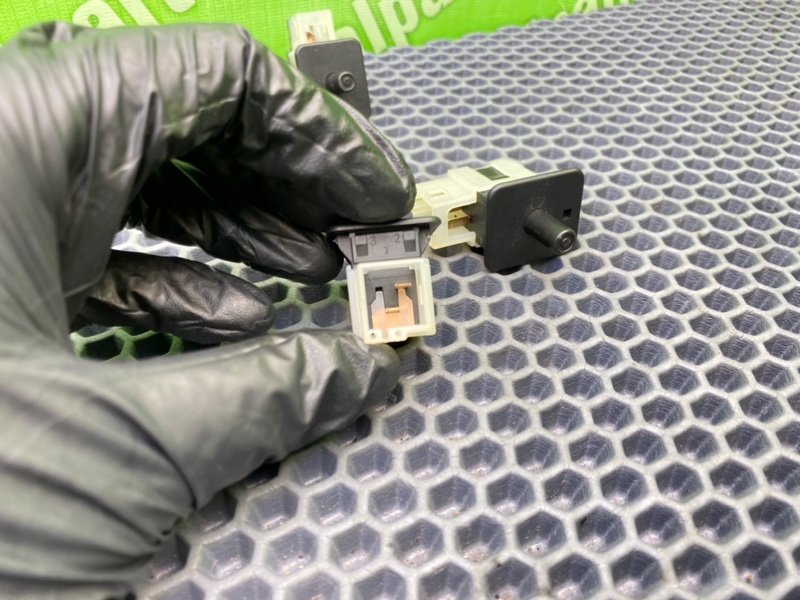 Концевик двери, 900 рублей, Калининград