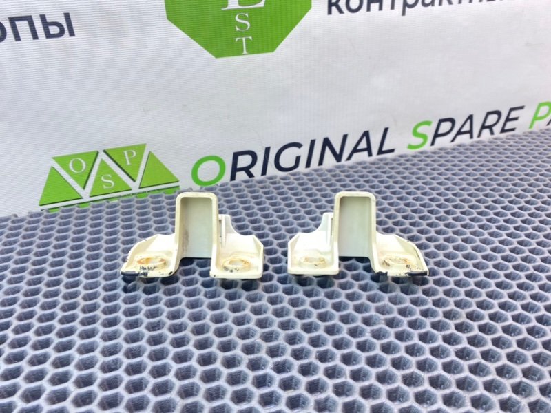 Кронштейн бампера, 1000 рублей, Калининград