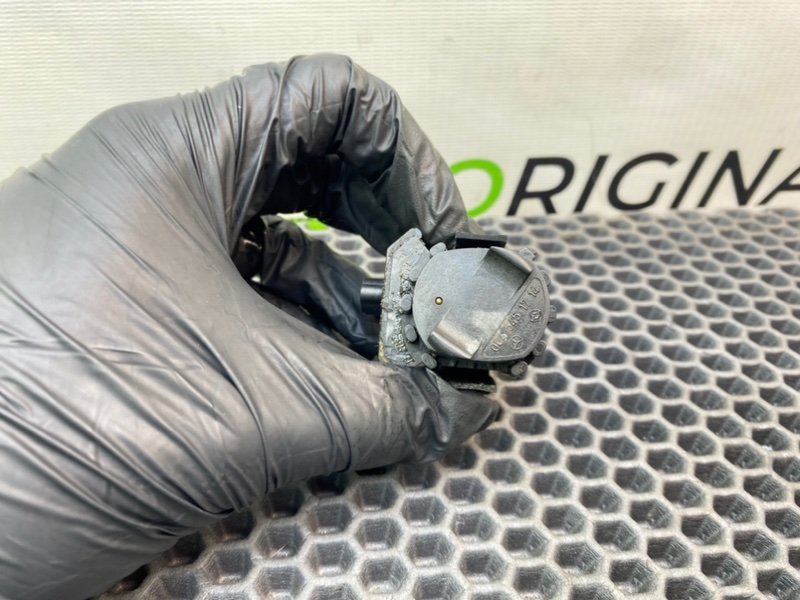 Кнопка кикдауна, 800 рублей, Калининград