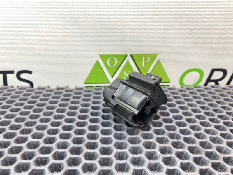 Кнопка кикдауна, 800 рублей, Калининград