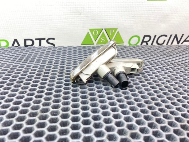 Повторитель поворота, 1000 рублей, Калининград