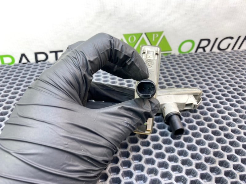 Повторитель поворота, 1000 рублей, Калининград